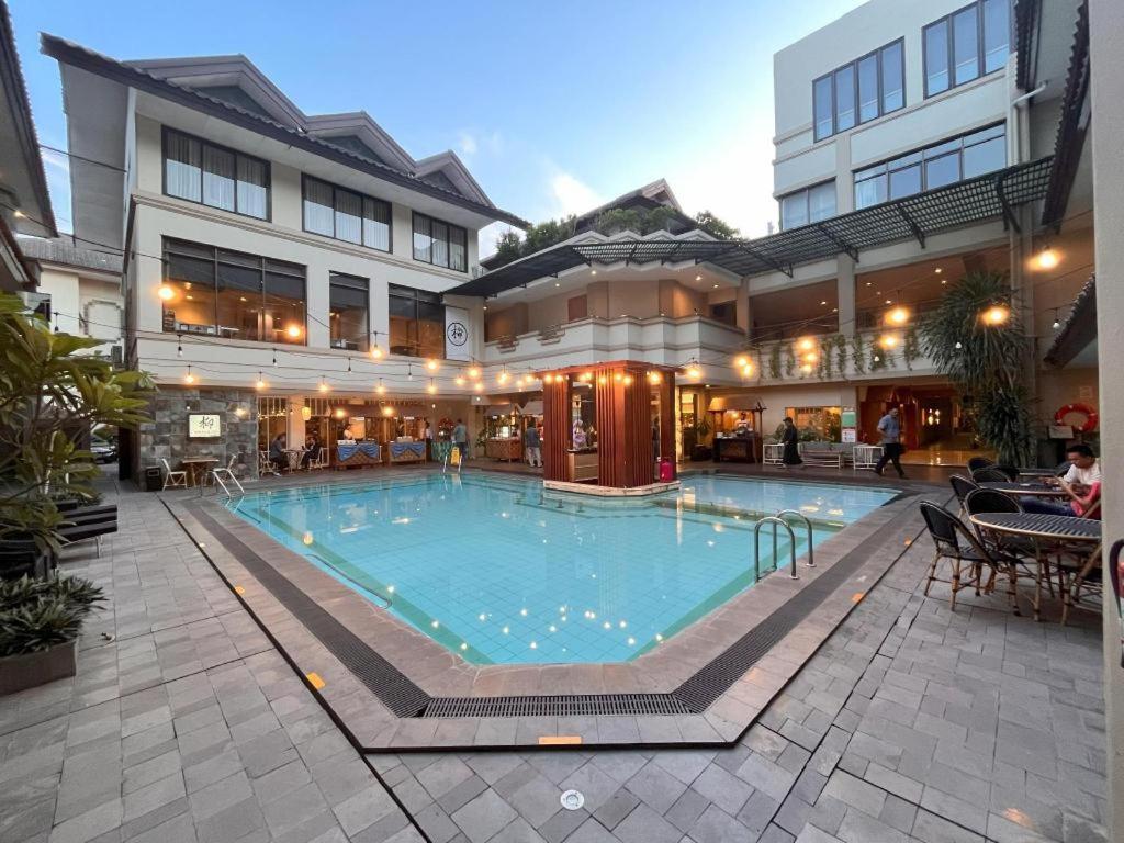 Bentani Hotel & Residence Cirebon Exterior photo